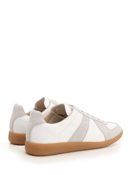 Sneakers "Replica"