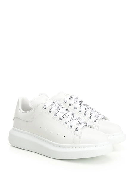 Sneaker "Oversize"