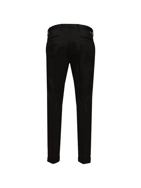 Pantaloni chino
