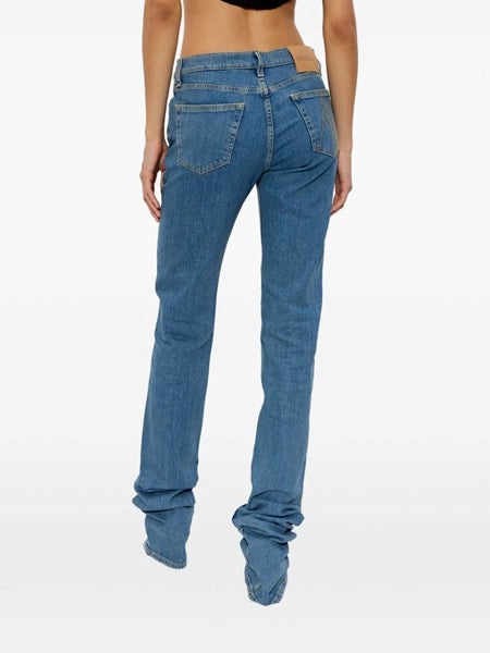 Jeans in denim