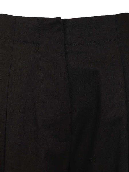 Pantaloni con pence