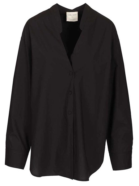 Camicia maschile con ricamo