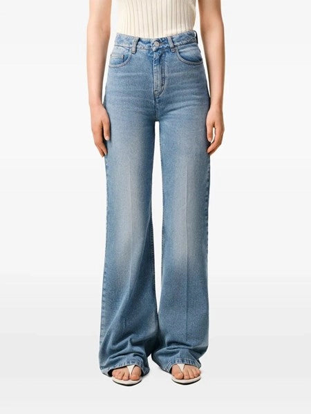 Jeans taglio flare