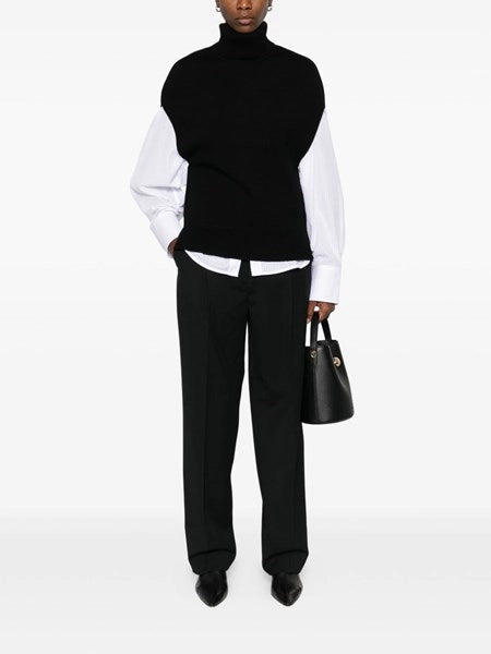 Pantaloni con pieghe