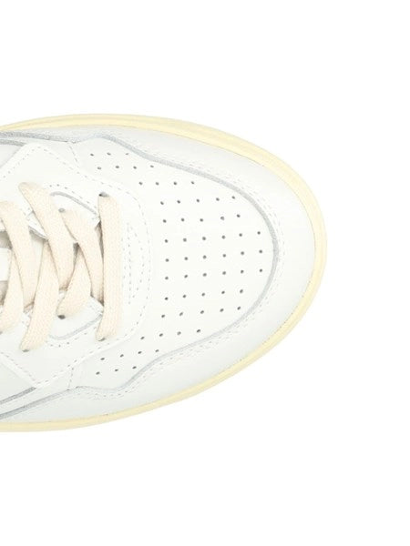 Sneakers Medalist Low