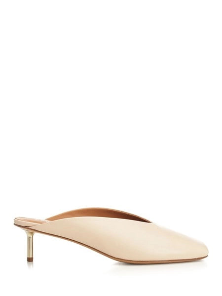 sabot in pelle laminata con tacco metallico
