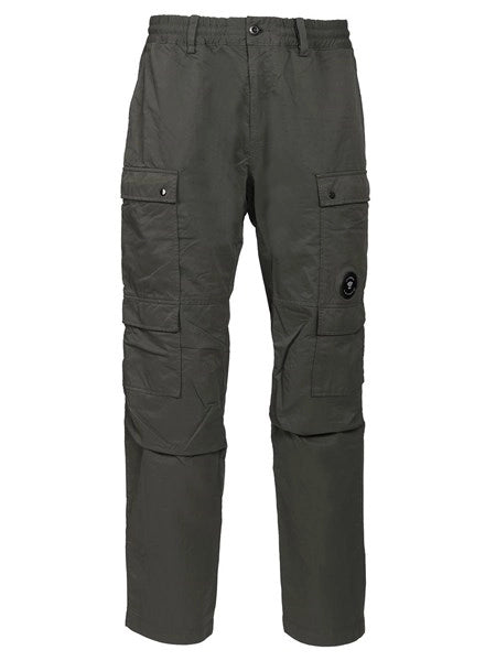 Pantaloni cargo