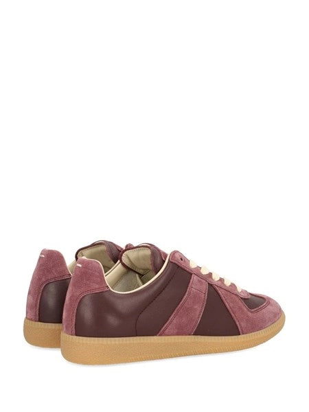 Sneakers "Replica"