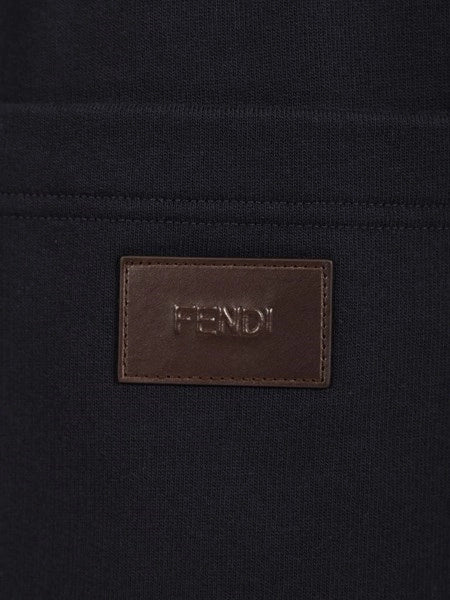 Pantaloni corti