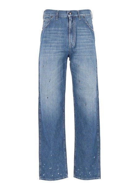 Jeans in denim trattato