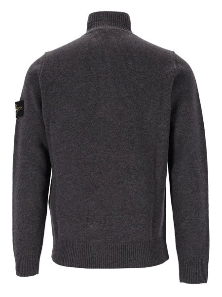 Maglione con zip corta