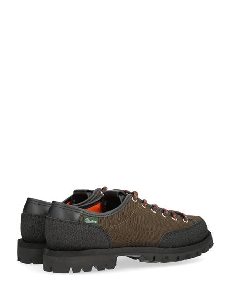 Scarpa sportiva Montana