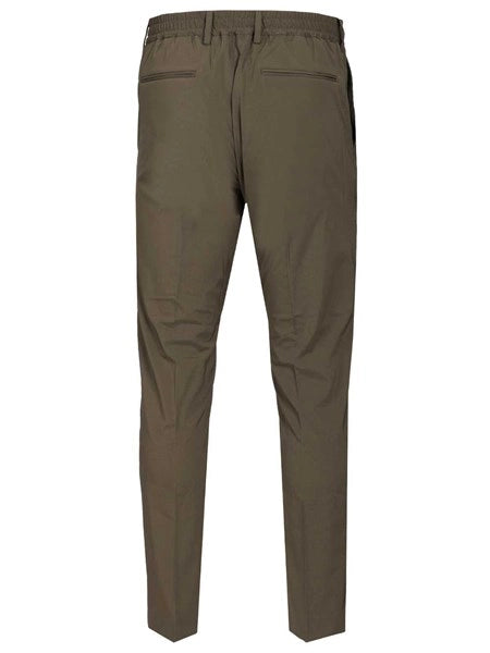 Pantaloni in nylon