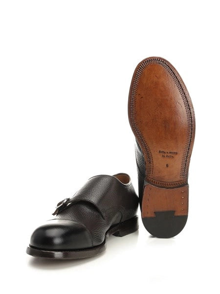 Scarpa doppia fibbia in pelle di cervo