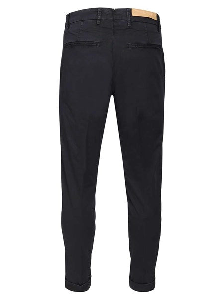 Pantaloni chino