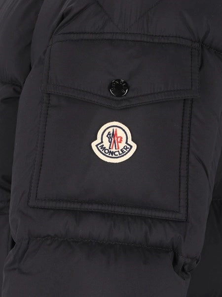 Piumino corto Moncler Maya 70 con cappuccio