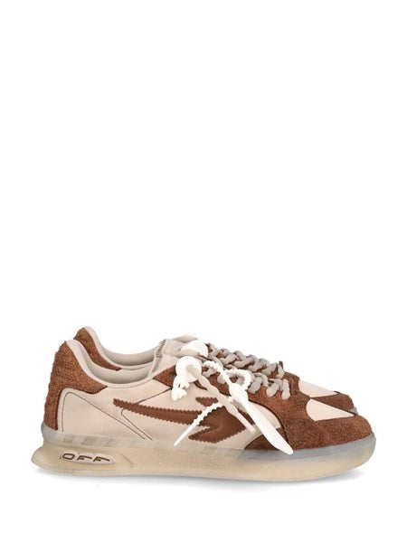 Sneakers End of play