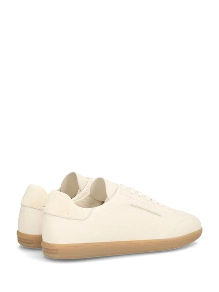Sneaker 232