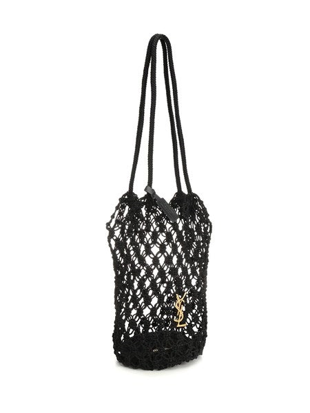 Borsa hobo lavorata all'uncinetto