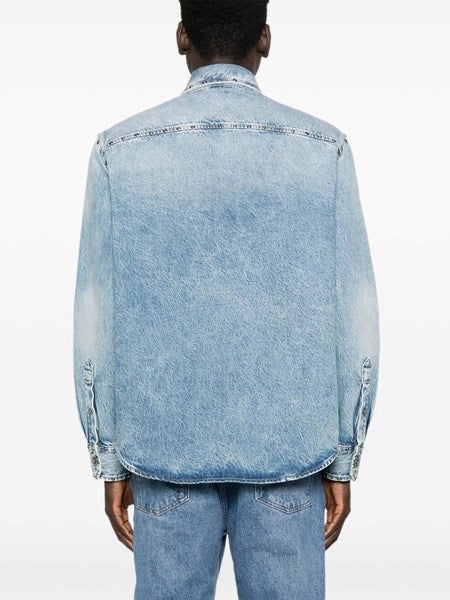 Camicia in denim con borchie