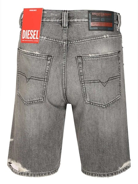 Shorts in denim