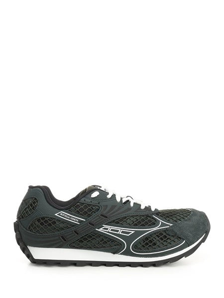 Sneaker "Orbit"