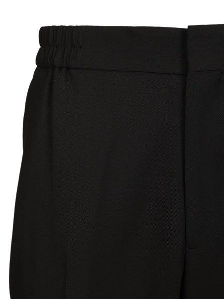 Pantaloni elasticizzati in vita