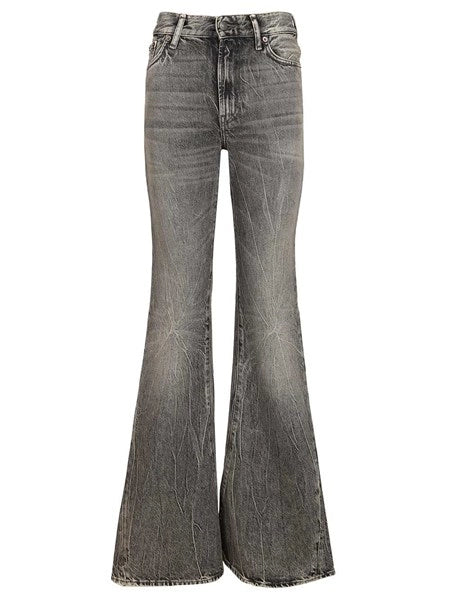 Jeans in denim