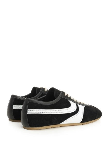 Sneakers in suede