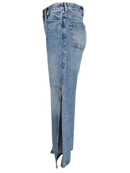 Pantaloni con spacco