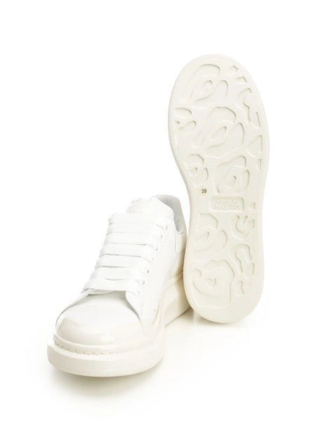 Sneaker "Oversize"