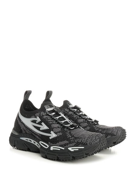 sneaker Be Right Back