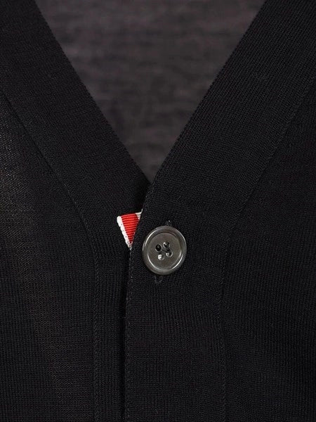 Cardigan classico con scollo a V