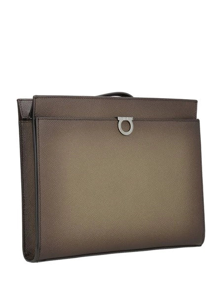 Pouch Gancini