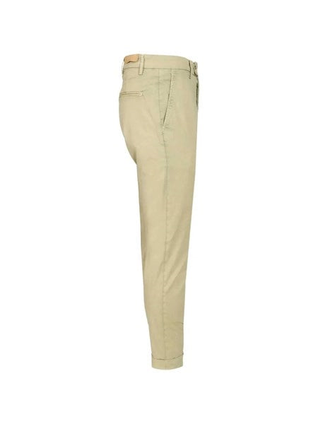 Pantaloni chino