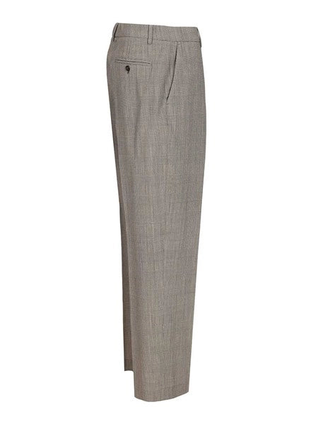 Pantaloni slim