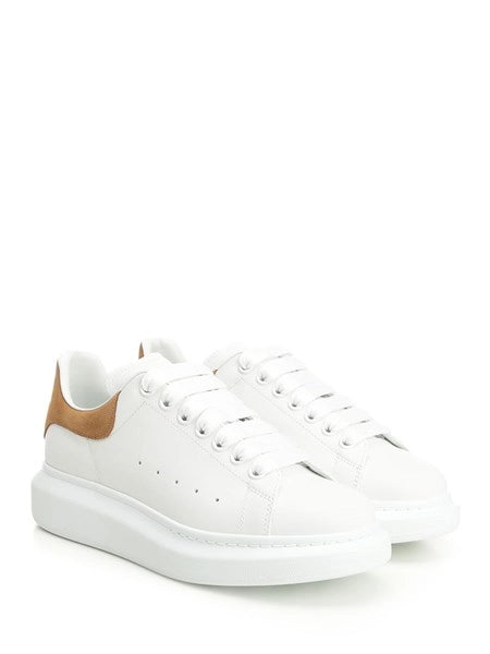 Sneaker "Oversize"