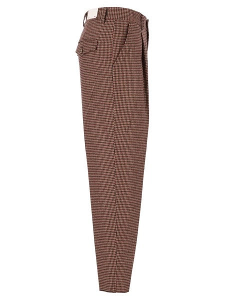 Pantaloni con pince