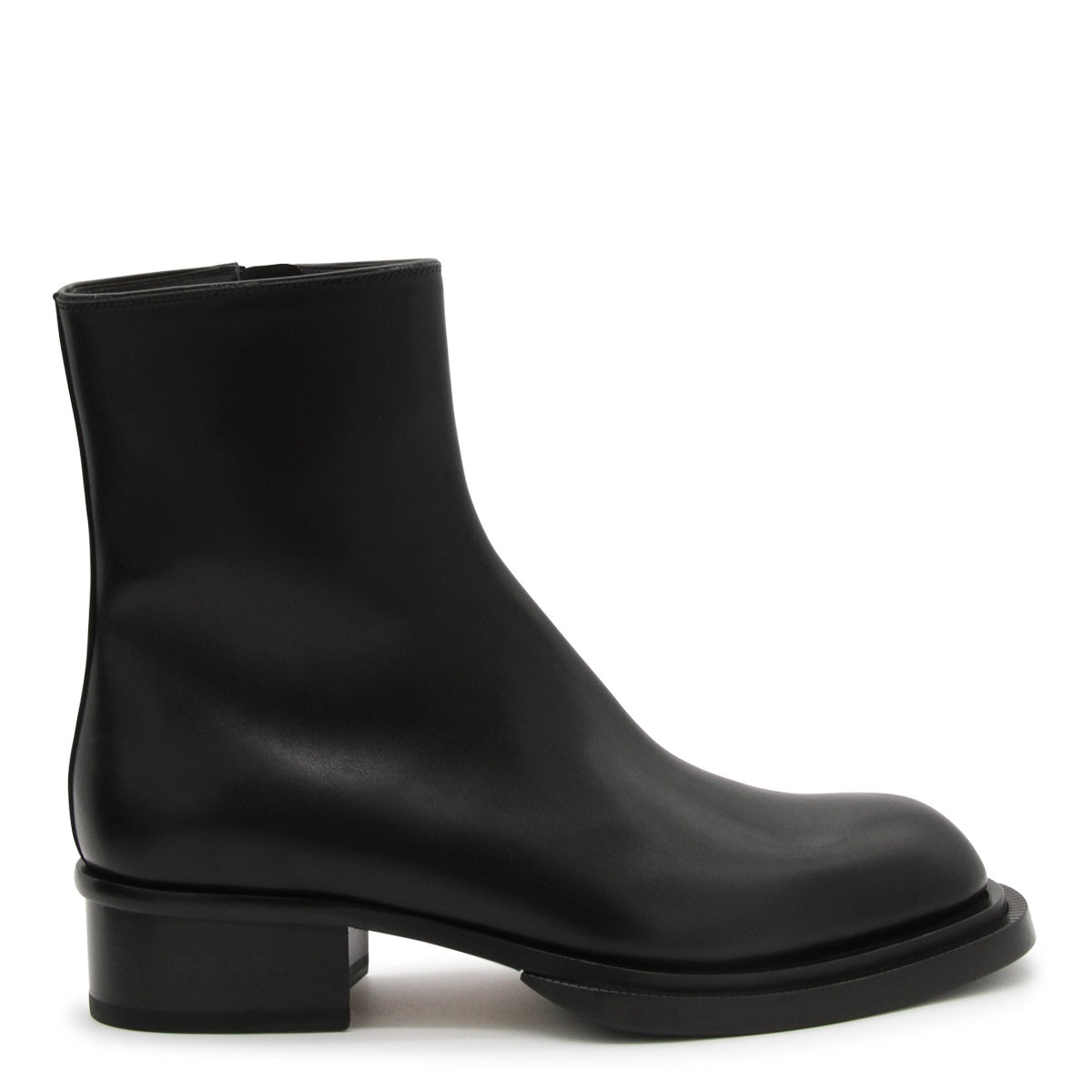 BLACK LEATHER BOOTS