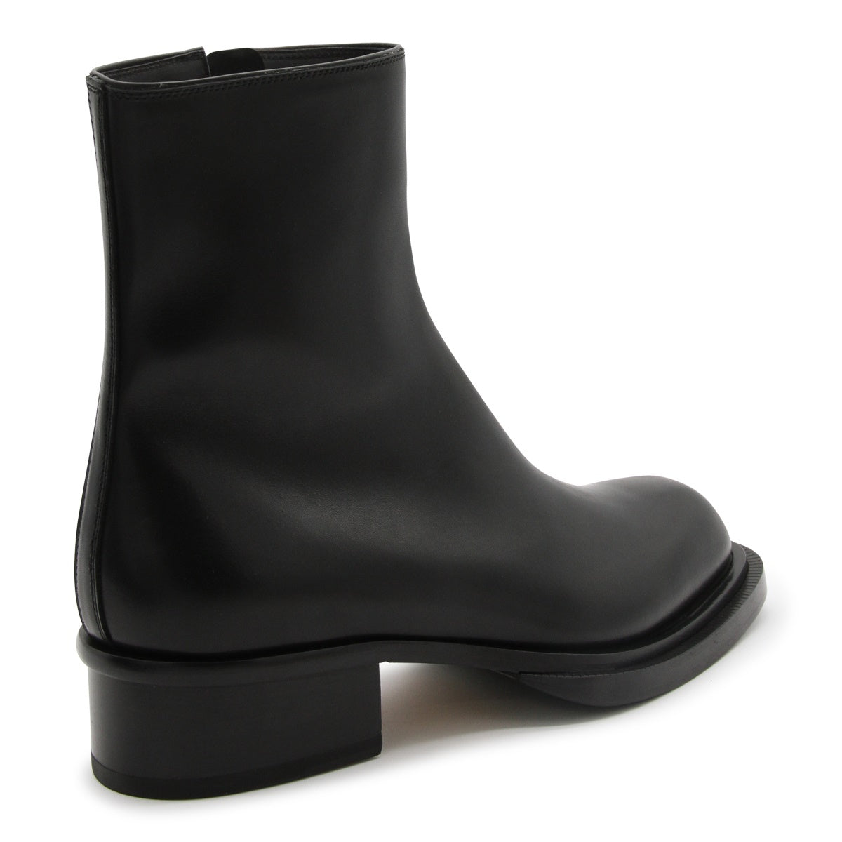 BLACK LEATHER BOOTS