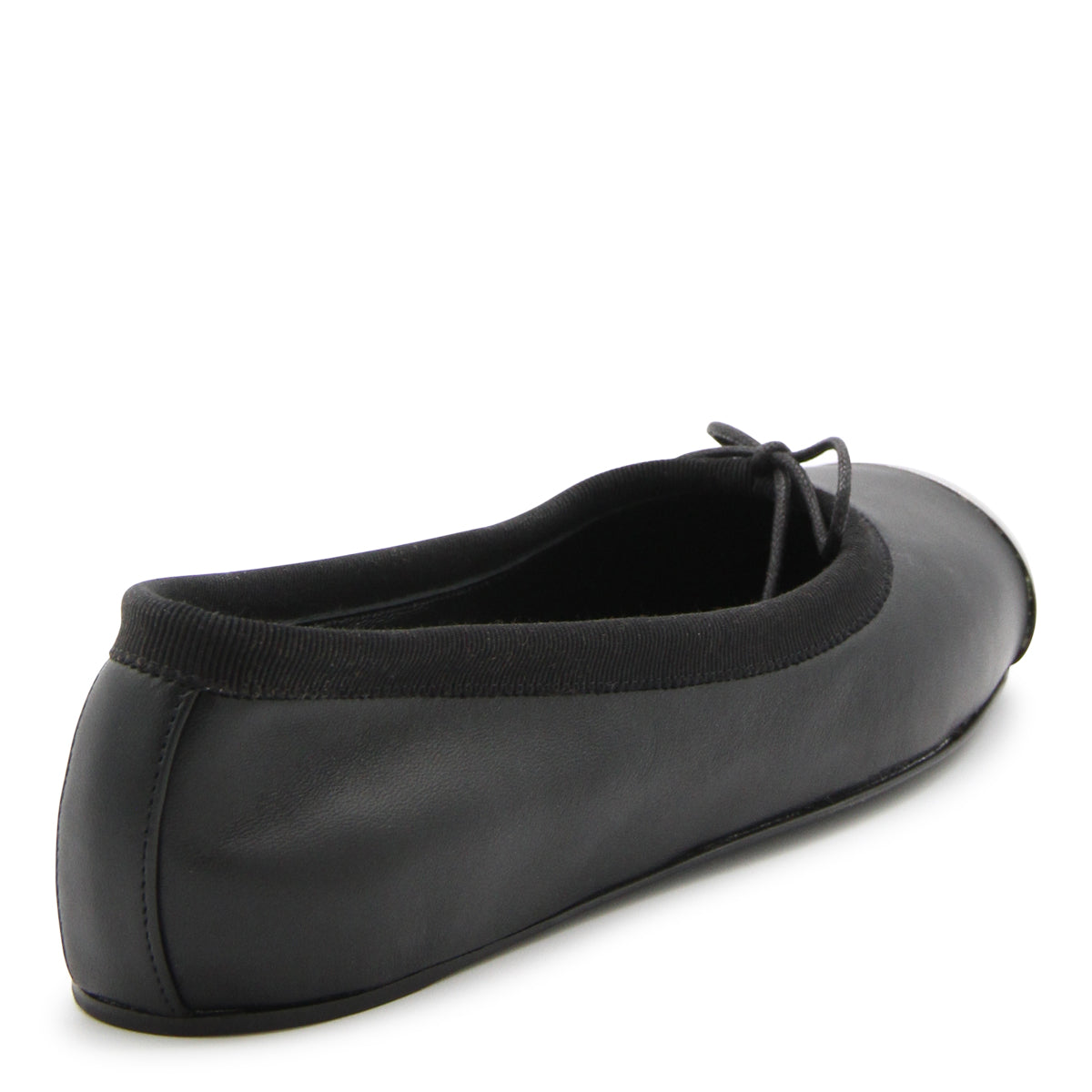 BLACK LEATHER AND SILVER METAL FLATS
