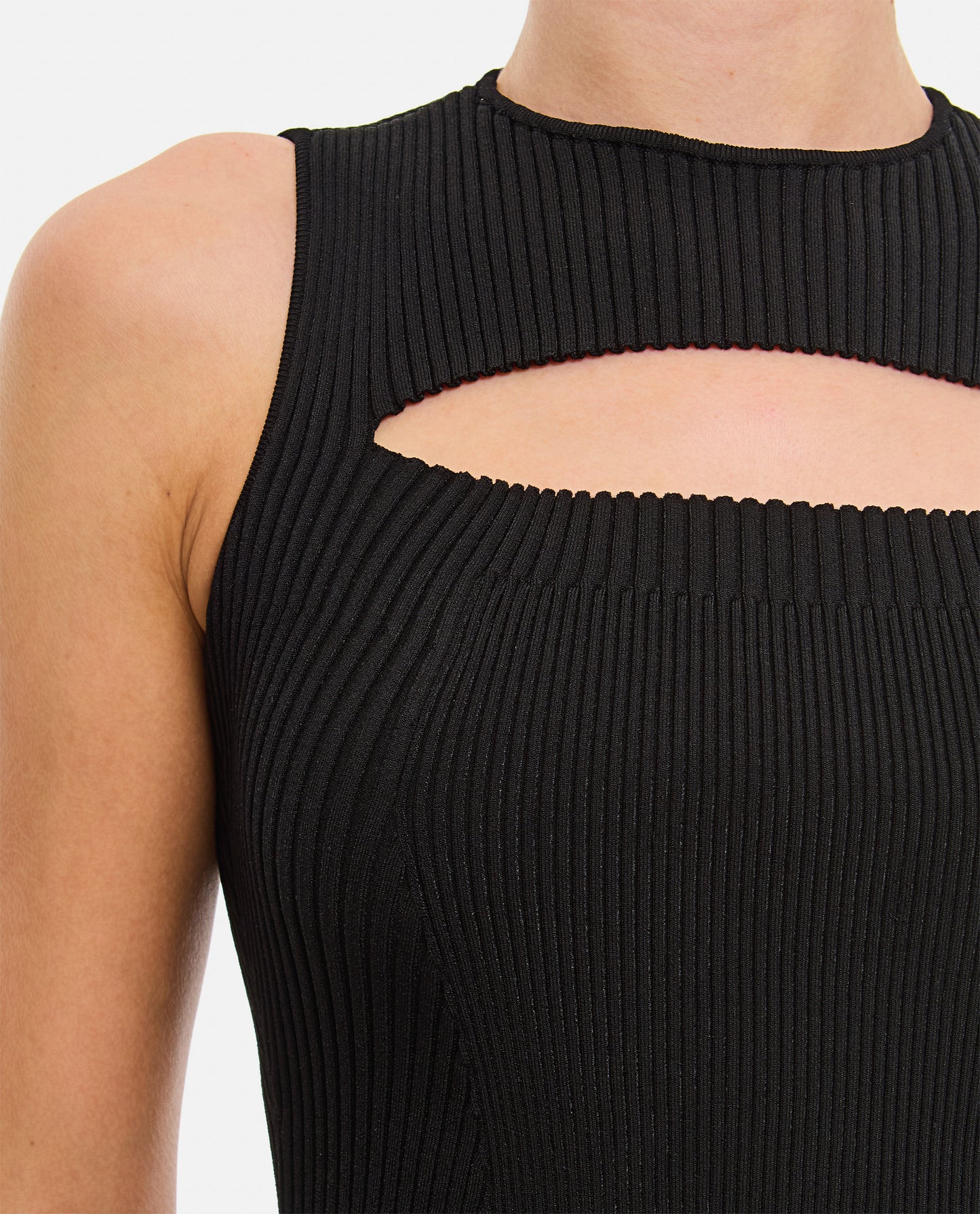 SLASHED KNIT SLEEVELESS TOP