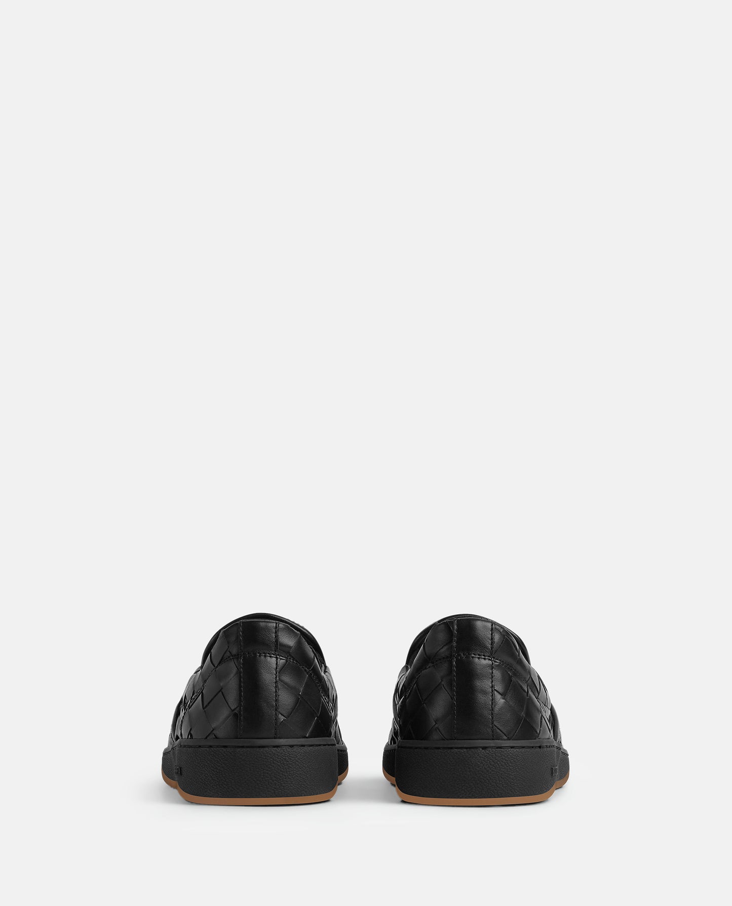 SNEAKER SAWYER