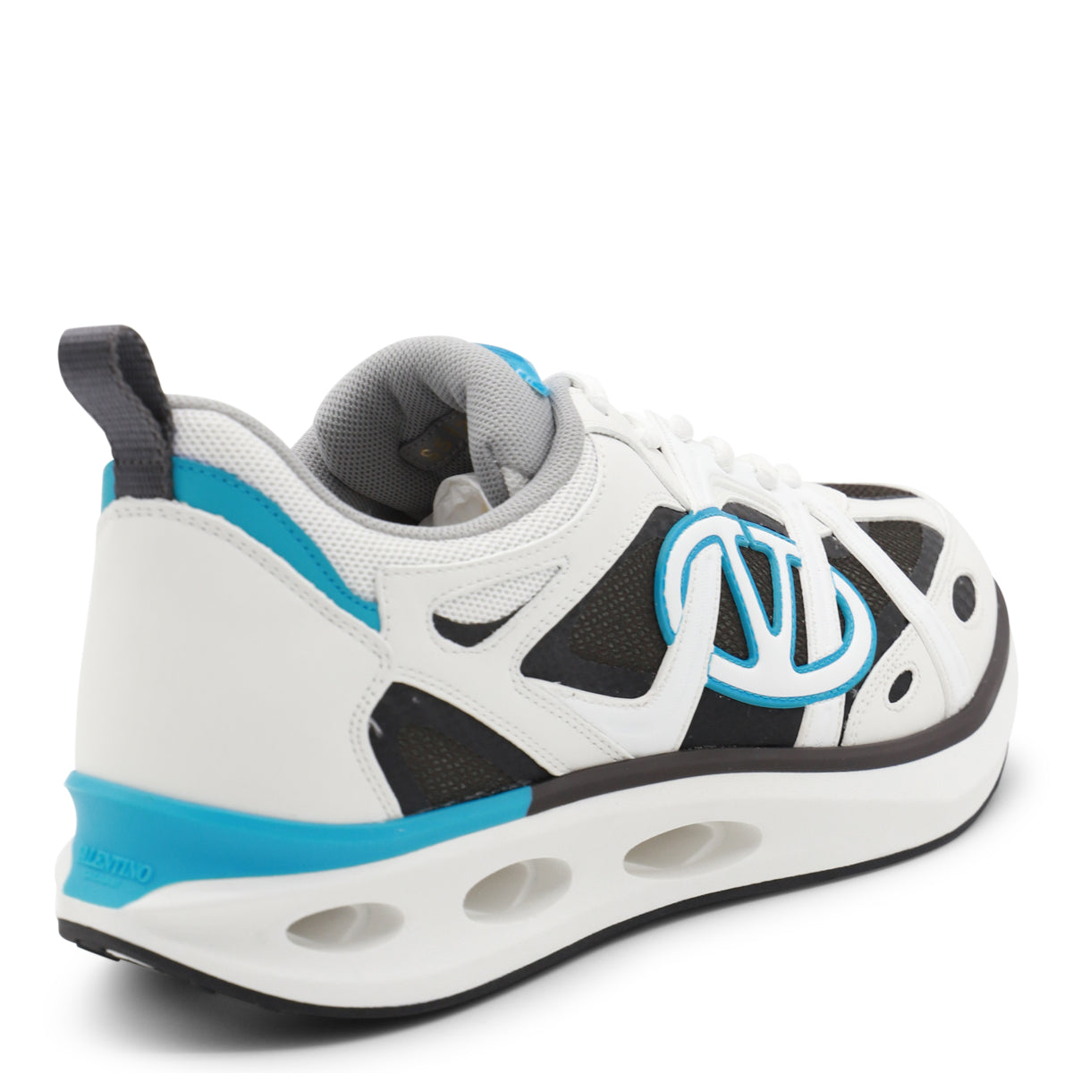 WHITE AND BLACK LEATHER SNEAKERS