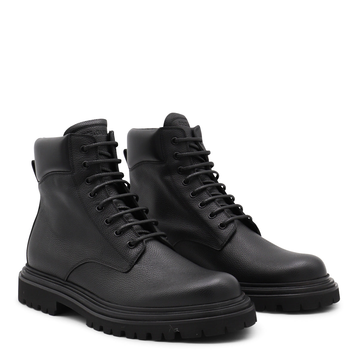 BLACK LEATHER BOOTS