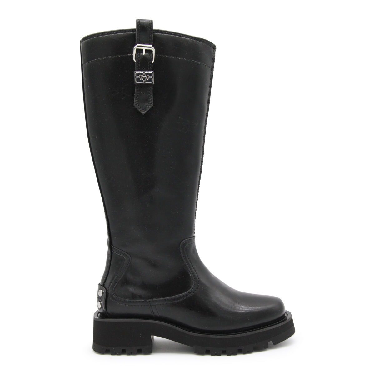 BLACK BOOTS