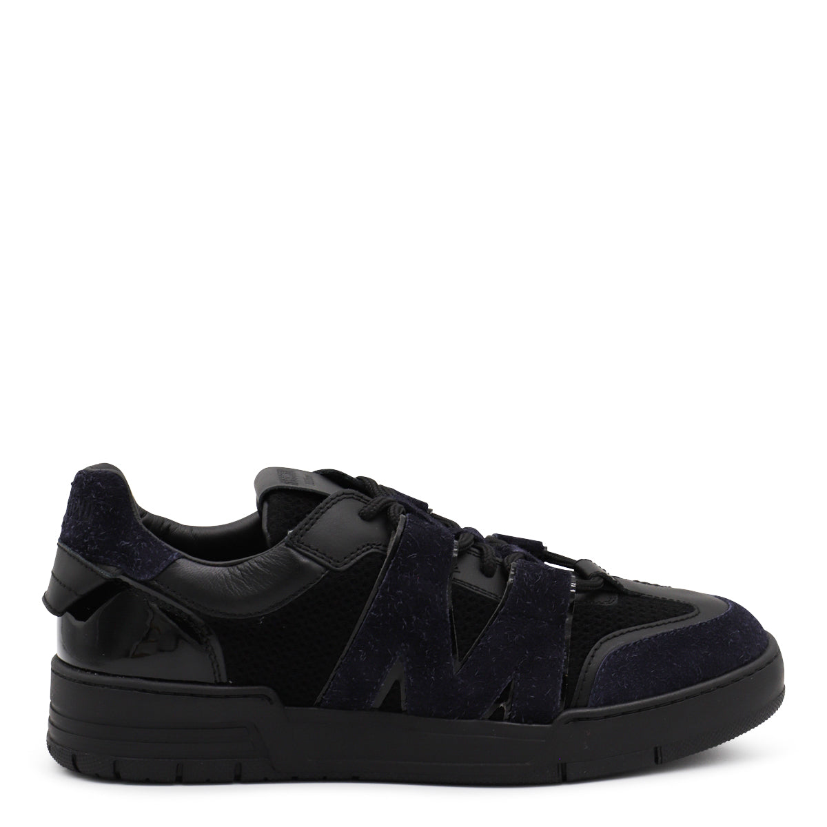 BLACK SNEAKERS
