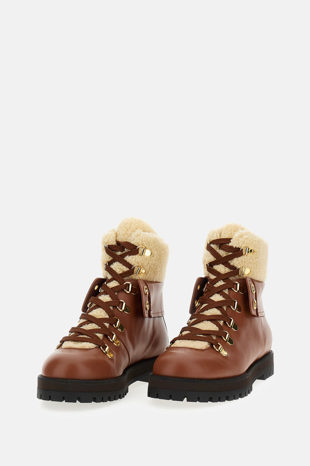 HIKING BOOT