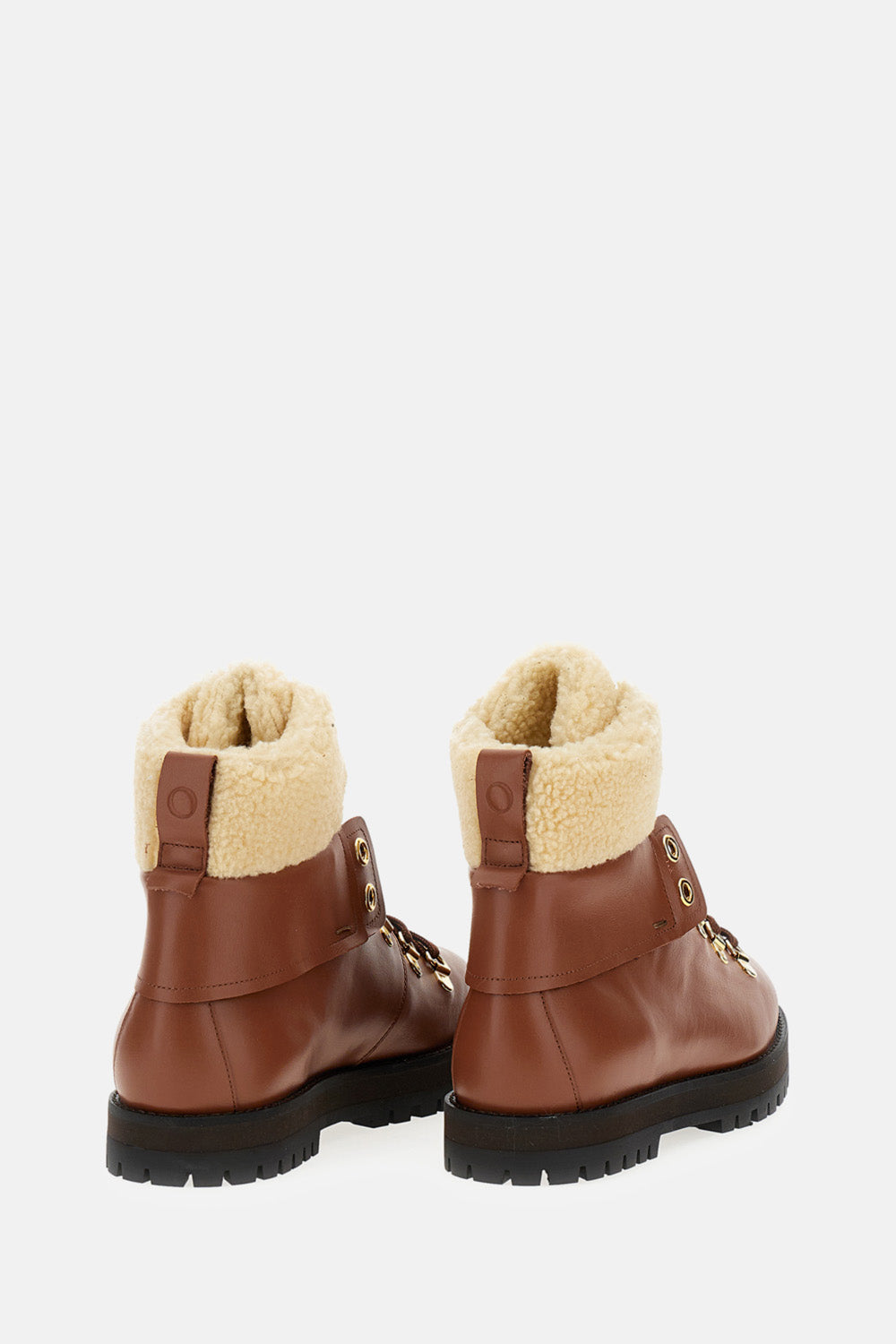 HIKING BOOT