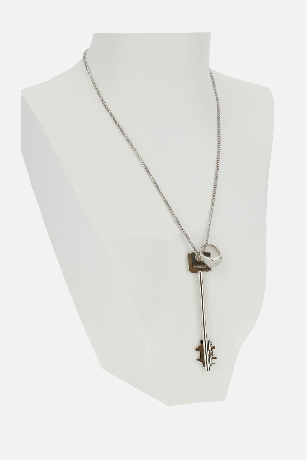 COLLIER
